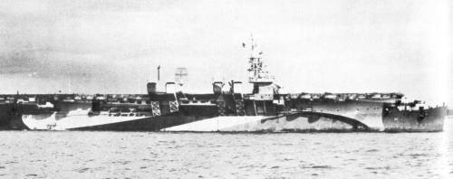 Indepence from starboard, 1944, showing stack supports.